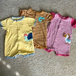 Set of 3 Carters Rompers, 9 months EUC